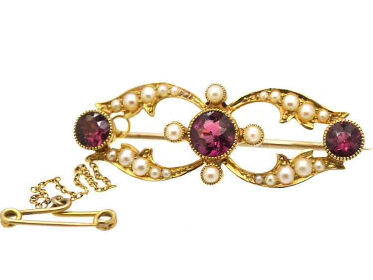 Edwardian 15ct Gold Brooch set with Three Garnets & Natural Split Pearls