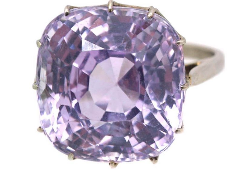 Art Deco Platinum Solitaire Ring set with a Large Lilac Unheated Ceylon Sapphire