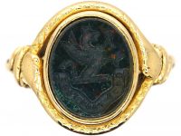 Victorian 18ct Gold Signet Ring set with a Bloodstone with Griffin Crest Intaglio