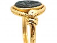 Victorian 18ct Gold Signet Ring set with a Bloodstone with Griffin Crest Intaglio