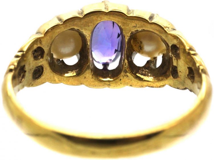 Victorian 15ct Gold Ring set with a Colour Change Sapphire & Two Pearls