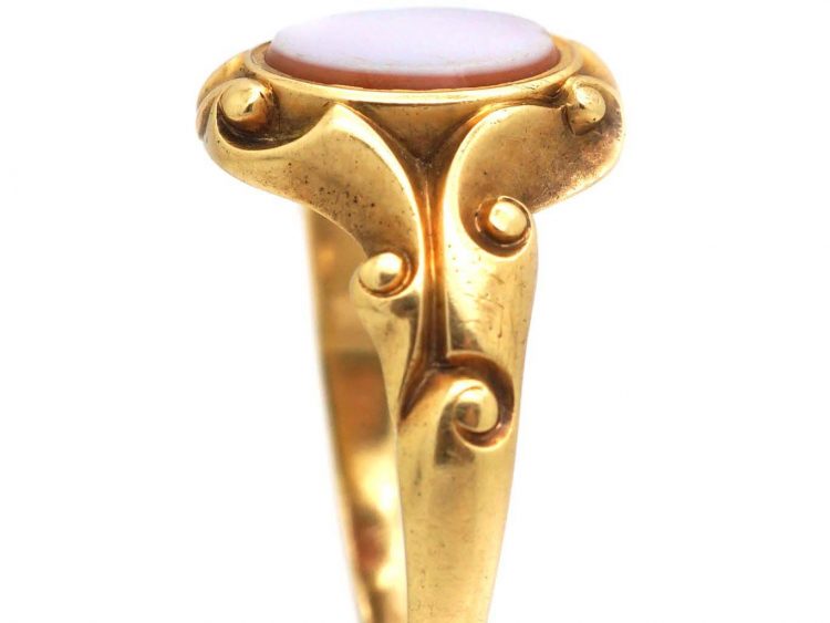 Victorian 18ct Gold & Banded Carnelian Signet Ring