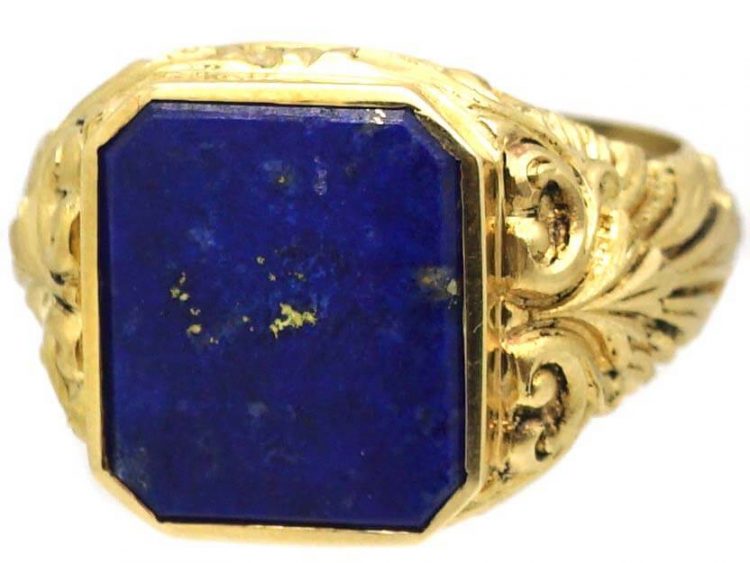 Edwardian 18ct Gold Signet Ring set with Lapis Lazuli
