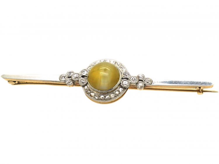 Art Deco 18ct White Gold, Cat's Eye Chrysoberyl & Diamond Brooch