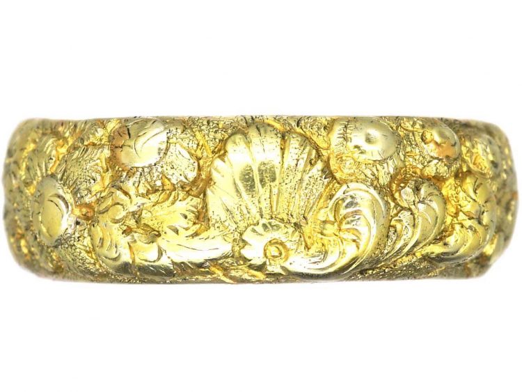 Georgian 18ct Gold Wedding Ring with Shell & Flower Detail