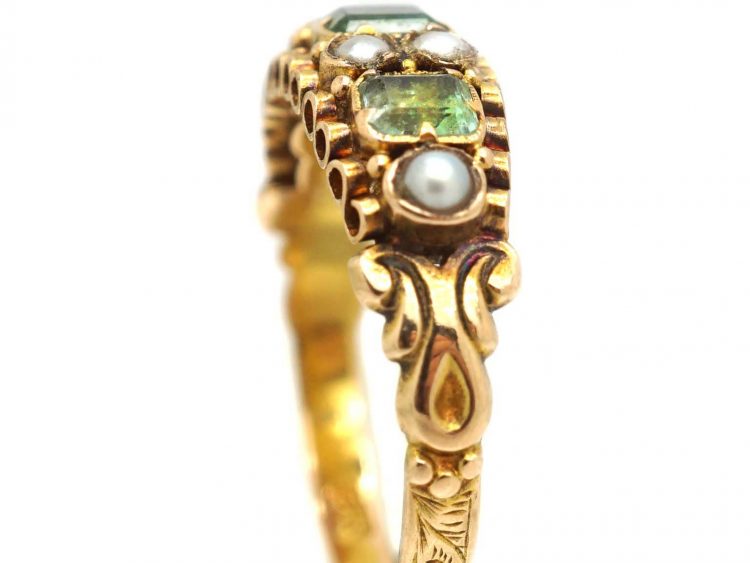 Victorian 15ct Gold Ring set with Emeralds & Natural Split Pearls