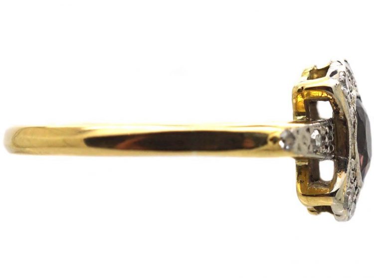 Edwardian 18ct Gold & Platinum & Diamond Ring set with an Alexandrite