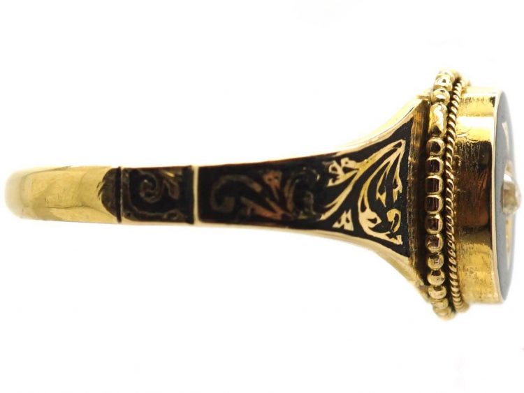 Victorian 18ct Gold Black Enamel Mourning Ring set with a Diamond