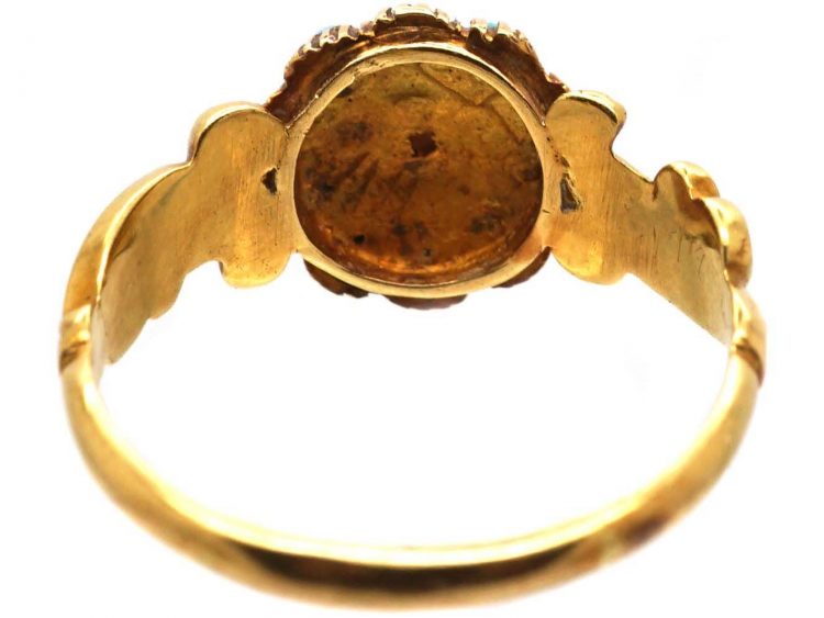 Regency 15ct Gold Ring set with a Natural Pearl Surrounded by Turquoise