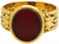 Victorian 18ct Gold Signet Ring set with a Plain Carnelian