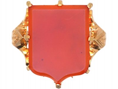 Victorian 15ct Gold Signet Ring with Shield Motif set with a Carnelian