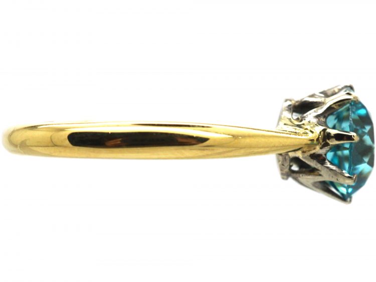 Early 20th Century 18ct Gold Ring set with a Zircon