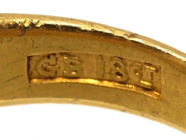 Victorian 18ct Gold Boat Shaped Ring set with Old Mine Cut Diamonds