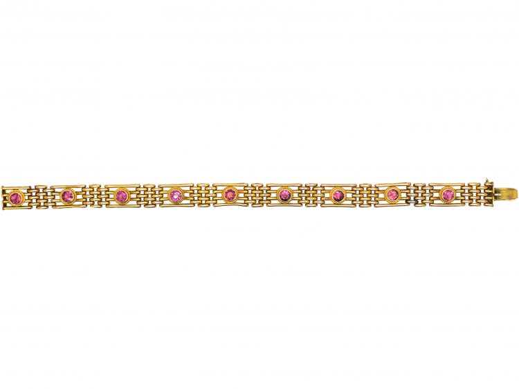Edwardian 9ct Gold Gate Bracelet set with Nine Almandine Garnets