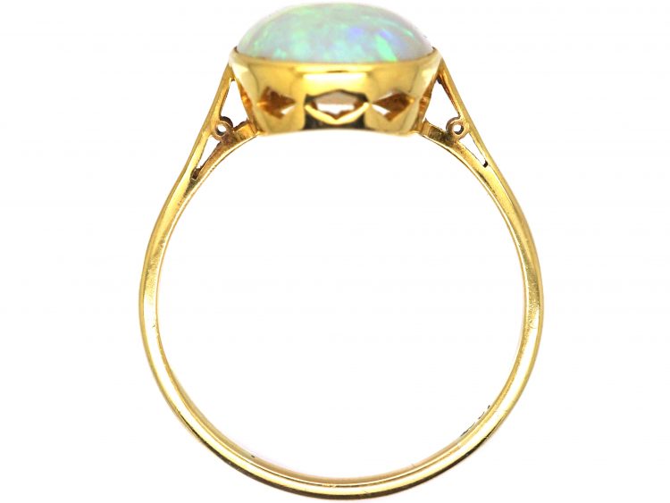 Early 20th Century 18ct Gold Ring set with a Large Opal