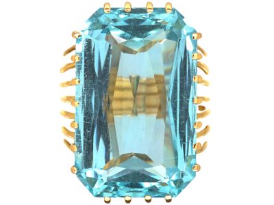 1950s 18ct Gold Ring set with a Large Rectangular Cut Aquamarine