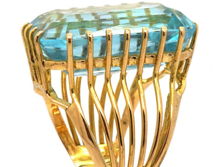 1950s 18ct Gold Ring set with a Large Rectangular Cut Aquamarine