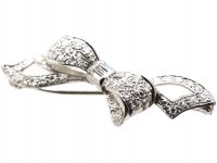Art Deco 18ct White Gold Bow Brooch set with Diamonds