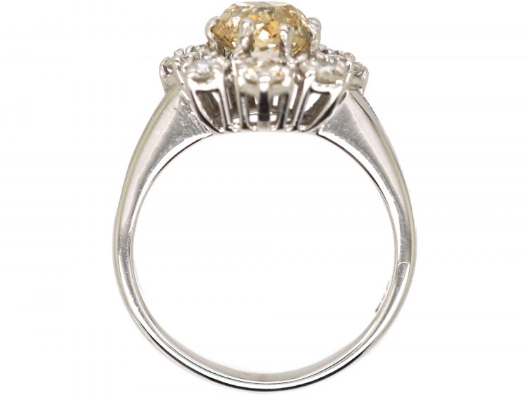 18ct White Gold & Diamond Daisy Cluster Ring with Pale Yellow Diamond in the Centre