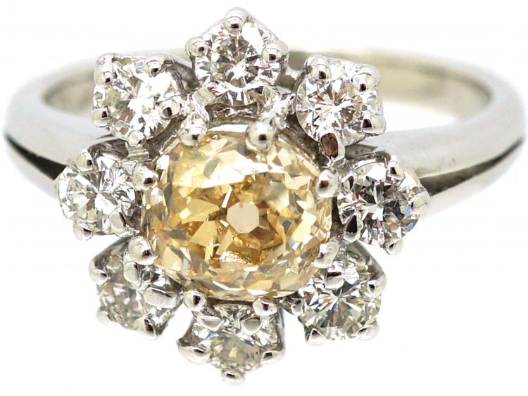 18ct White Gold & Diamond Daisy Cluster Ring with Pale Yellow Diamond in the Centre