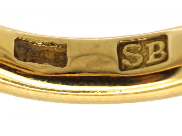 Retro 18ct Gold Ring set with a Large Yellow Sapphire