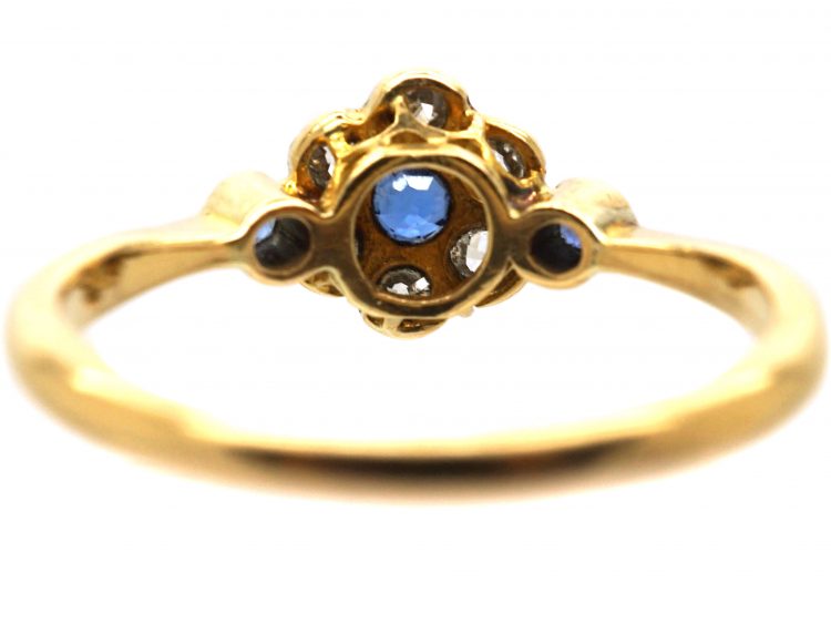 Edwardian 18ct Gold & Platinum, Sapphire & Diamond Daisy Cluster Ring with a Sapphire on Each Side