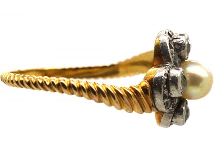 Edwardian 18ct Gold Twist Ring set with Diamonds & a Natural Pearl