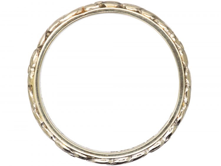 1950s 18ct White Gold Wedding Ring with Laurel Leaf Motif by Alabaster & Wilson