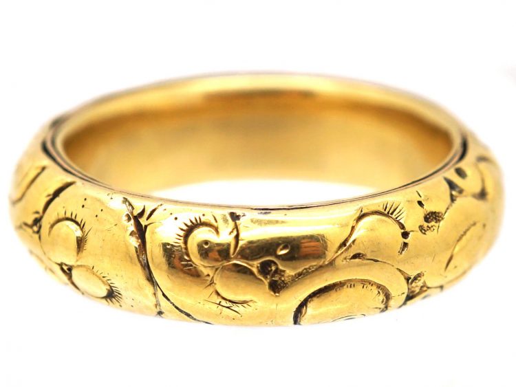 Georgian 18ct Gold Wedding Ring with Repousse Decoration