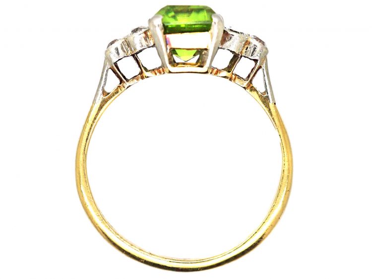 Edwardian 18ct Gold & Platinum Ring set with a Peridot with Diamond Set Shoulders