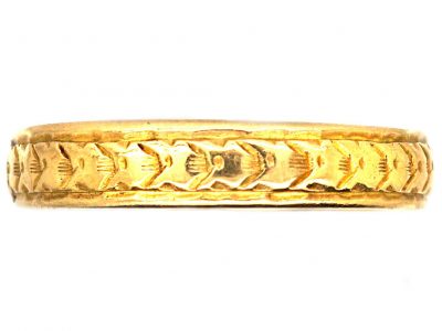 Victorian 18ct Gold Wedding Ring with Laurel Leaf Motif