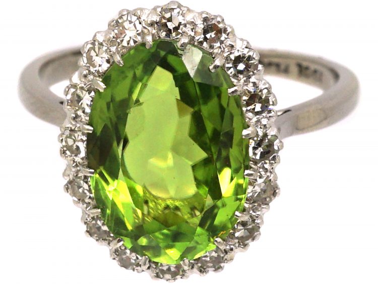 Mid 20th Century 18ct White Gold & Platinum Ring set with large Peridot & Diamonds