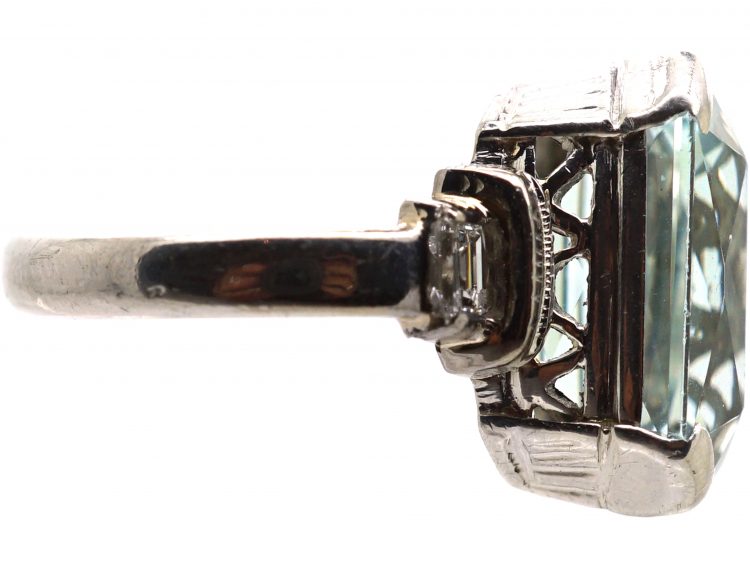Art Deco 18ct White Gold Ring set with a Large Aquamarine With Baguette Diamond Set Shoulders
