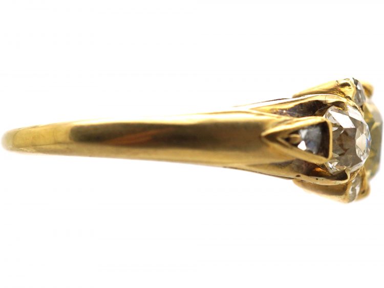 Victorian 18ct Gold Three Stone Diamond Ring set with a Yellow Diamond in the Centre