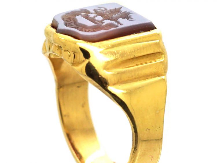 Victorian 18ct Gold Signet Ring with Carnelian Intaglio with a Welsh Dragon