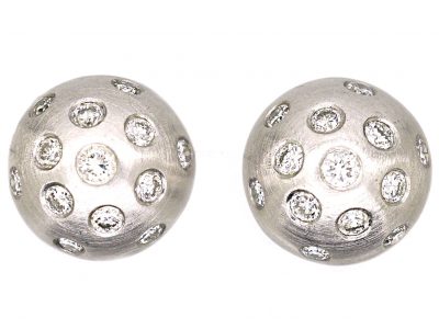 18ct White Gold Bombè Earrings set with Diamonds