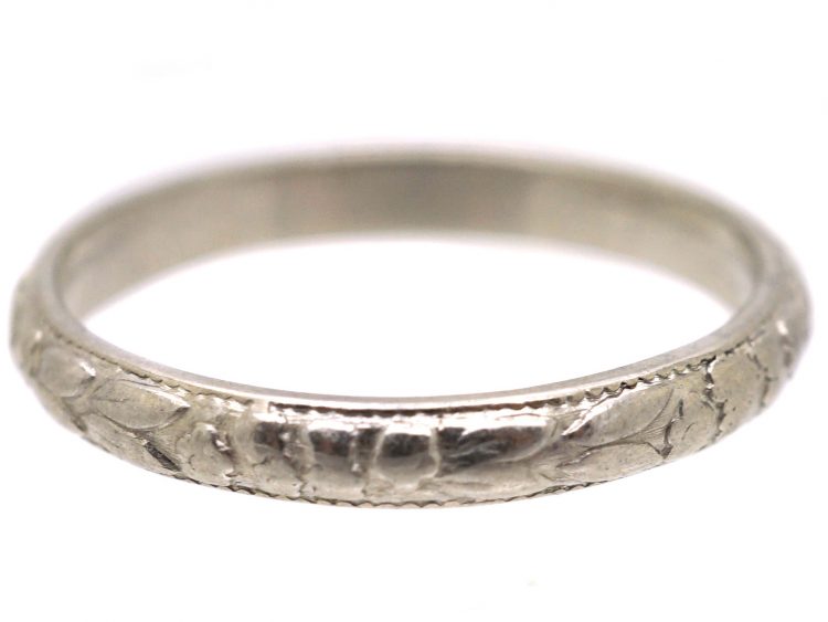 Early 20th Century Platinum Wedding Ring with Orange Blossom & Laurel Leaf Detail