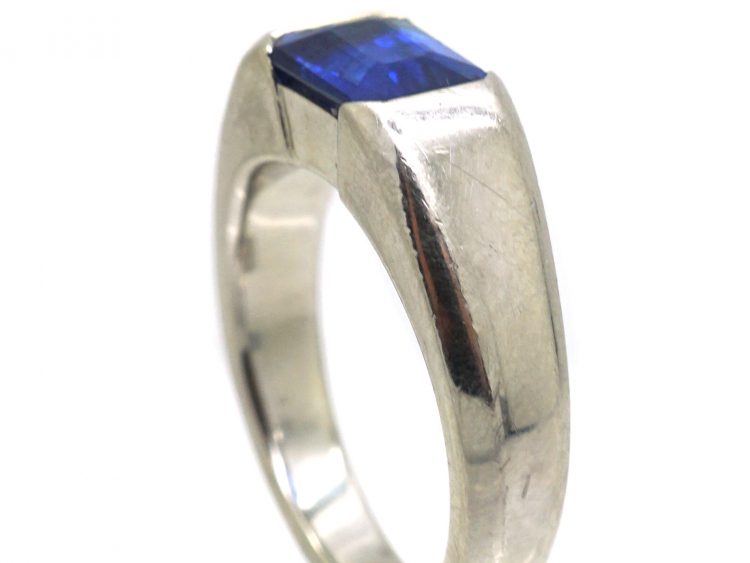 Platinum Ring set with a Sapphire by Boodles