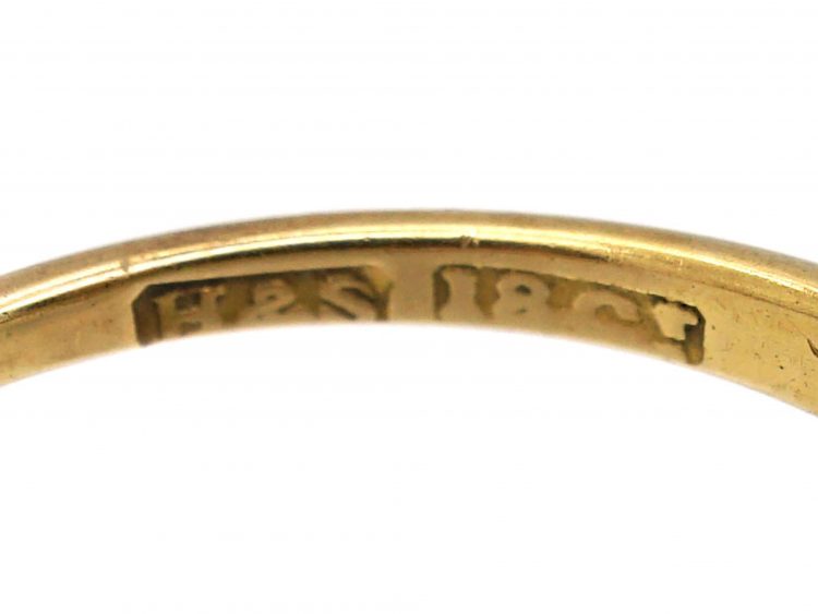 Edwardian 18ct Gold Three Stone Ring set with Green Garnets & Diamonds