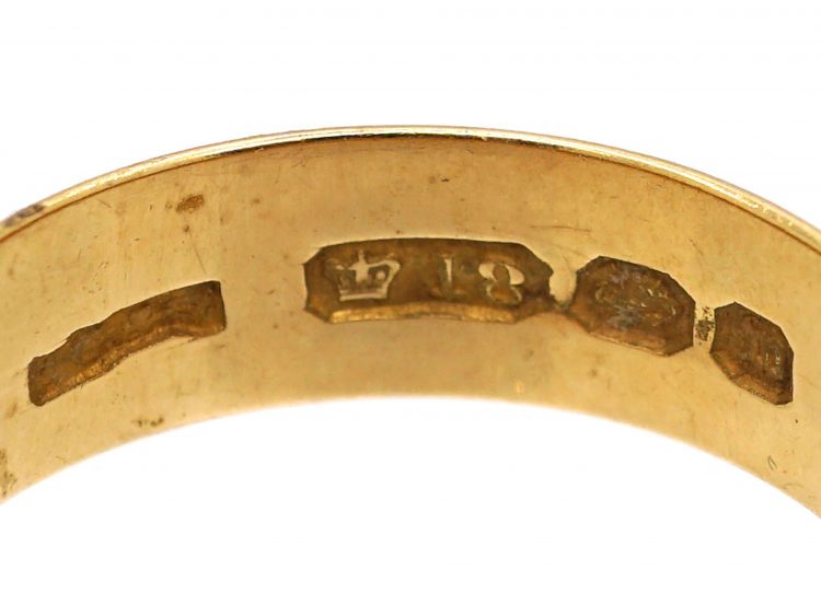 Victorian 18ct Gold Engraved Wedding Ring