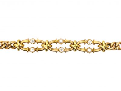 Edwardian 15ct Gold Bracelet set with Diamonds & Natural Split Pearls