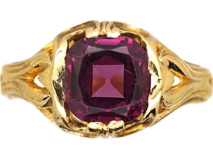 William 1V 18ct Gold Ring set with an Almandine Garnet