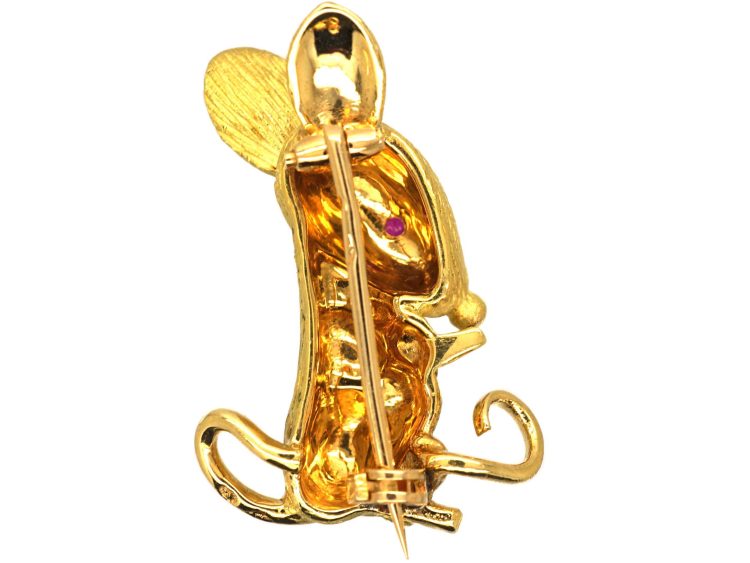 1970s 18ct Gold Mouse Brooch with a Ruby Eye