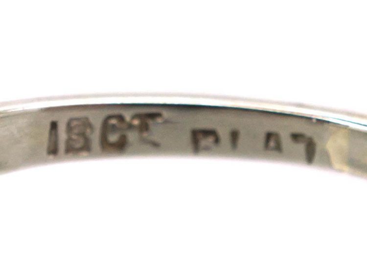 Early 20th Century 18ct Gold & Platinum, Three Stone Diamond Ring with Diamond Set Shoulders