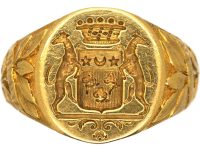 Late 19th Century French 18ct Gold Signet Ring with Intaglio of a Crest