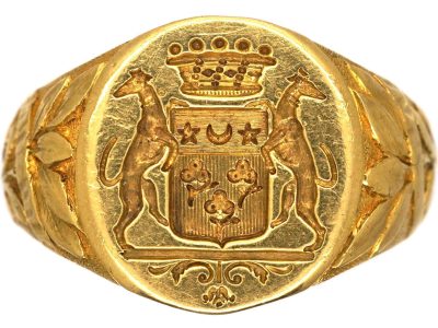 Late 19th Century French 18ct Gold Signet Ring with Intaglio of a Crest