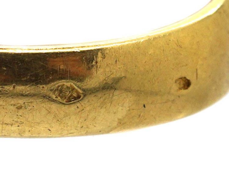 Late 19th Century French 18ct Gold Signet Ring with Intaglio of a Crest