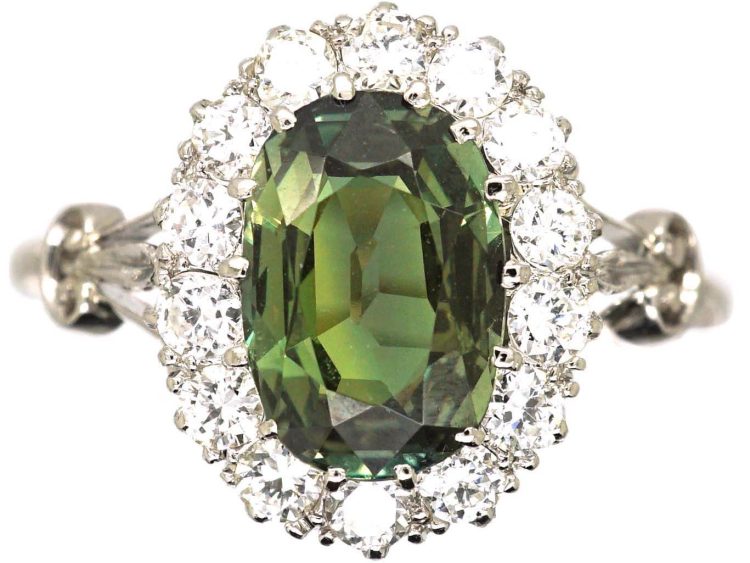 Early 20th Century Platinum Cluster Ring set with an Alexandrite & Diamonds