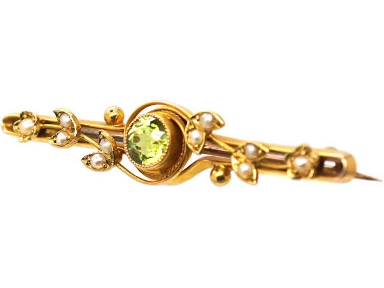 Edwardian 15ct Gold Brooch set with a Peridot & Natural Split Pearls