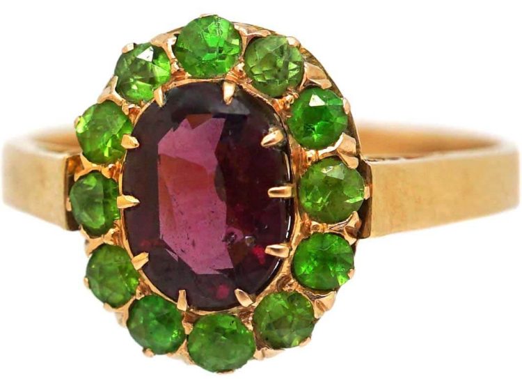 Mid 20th Century 14ct Gold Cluster Ring set with a Garnet Surrounded by Green Garnets